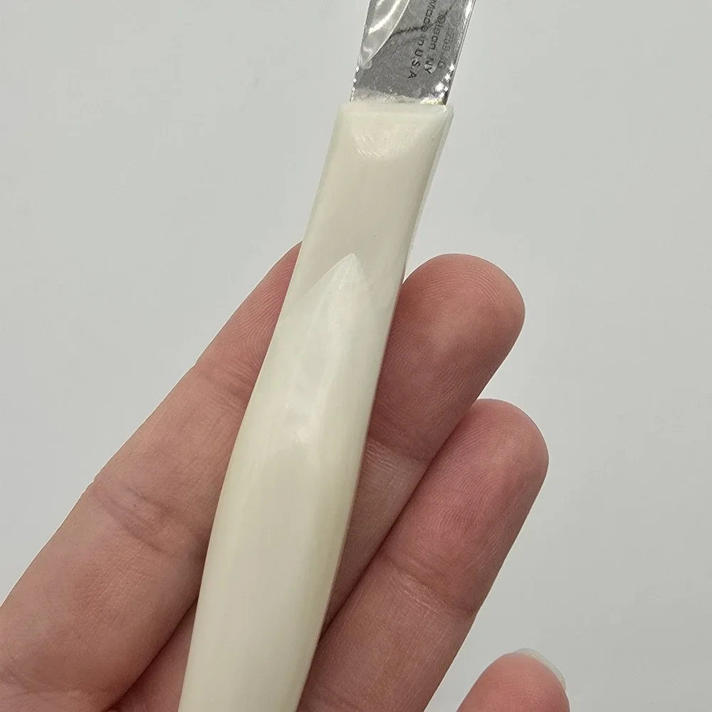 Cutco 1759 JG Table Knife Pearl White Handle Serrated Steak Knife Made In USA